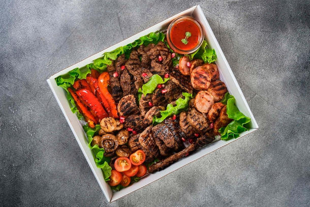 Grill Коллекция на гриле на 5-6 персон Grill Коллекция на гриле на 5-6 персон
