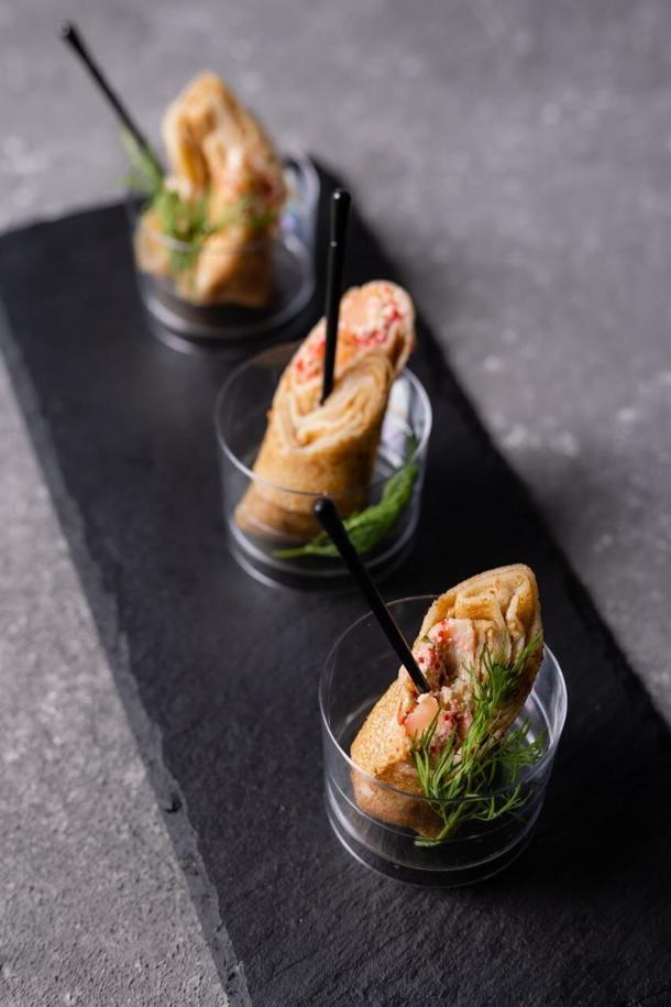 Блинчик с лососем Блинчик с лососем